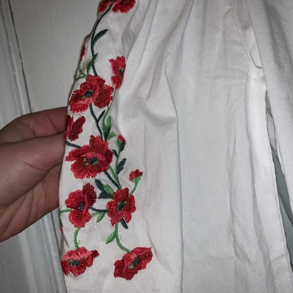 White Off-Shoulder Blouse - Picture 3 of 5